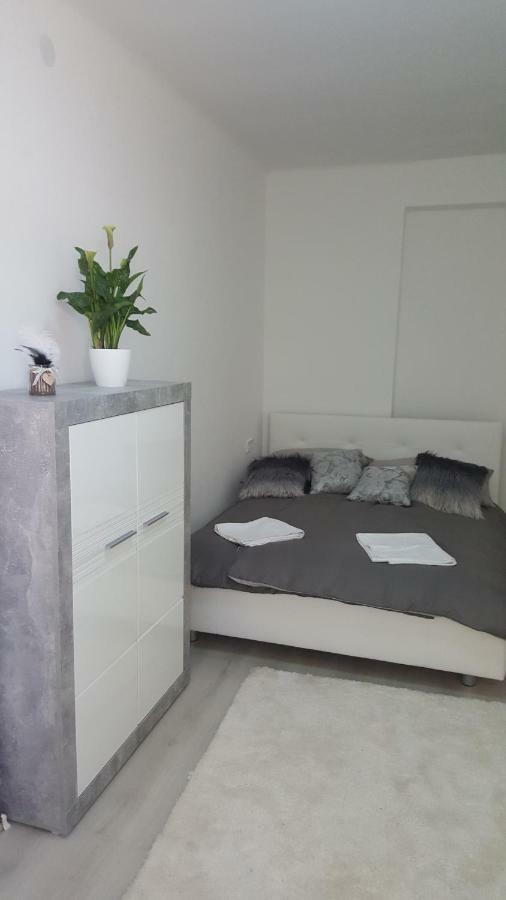 Gutenberg Utca Apartman Szeged Exterior foto